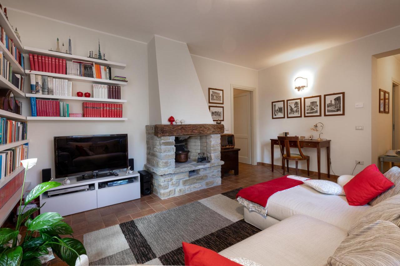 Altra Meta B&B Gubbio Buitenkant foto