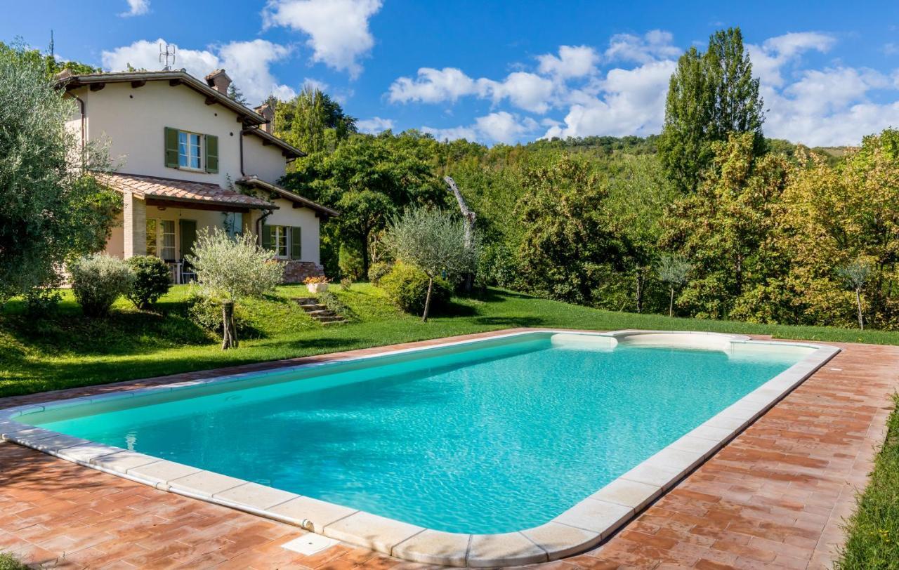 Altra Meta B&B Gubbio Buitenkant foto
